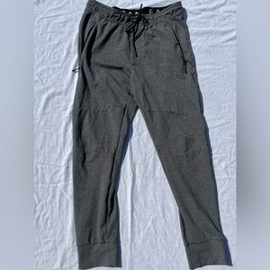 Gray American Eagle men’s Joggers